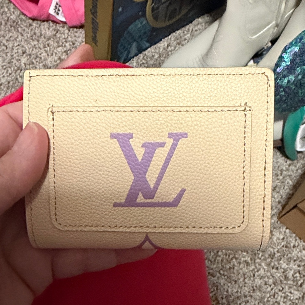 Wallet - Picture 3 of 3